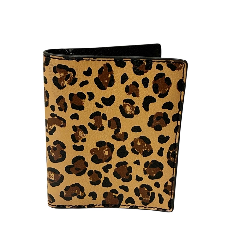 Fossil Leopard Animal Print Passport Book Wallet Travel‎